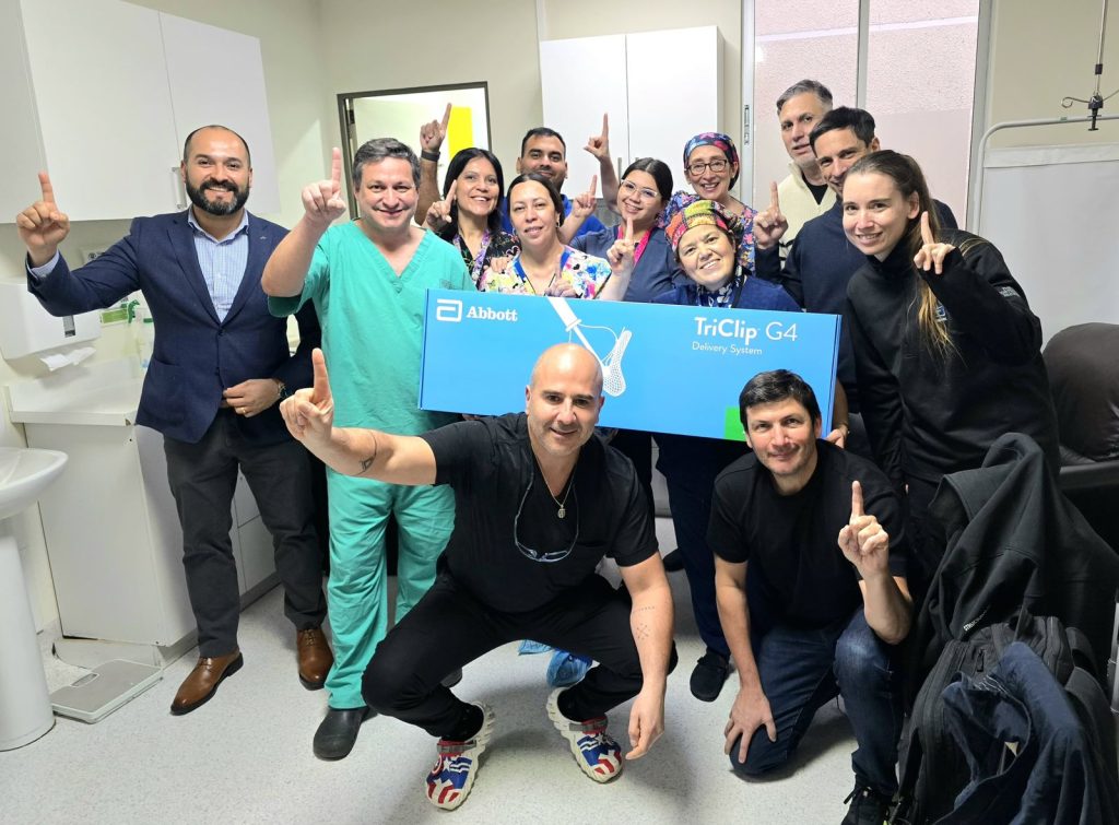Primer implante de TriClip en Chile
